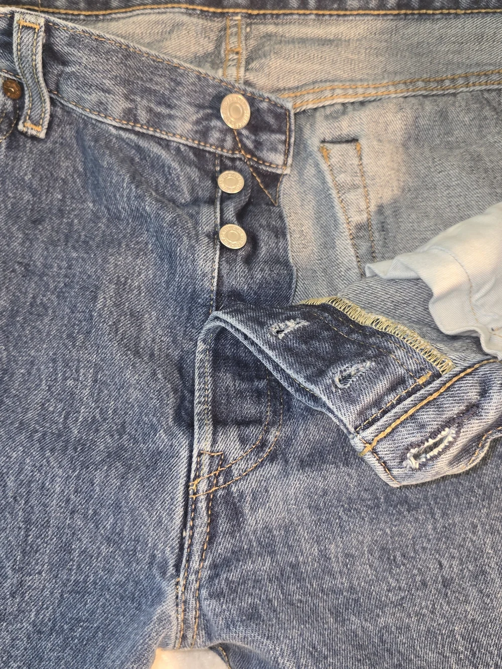 Levi's 501 Button Fly Men's Jeans W36 L36 Medium Wash Big E Leather Patch